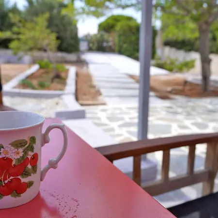 Figs & Grapes * Cosy Small House * Marmari * South Evia Holiday home *